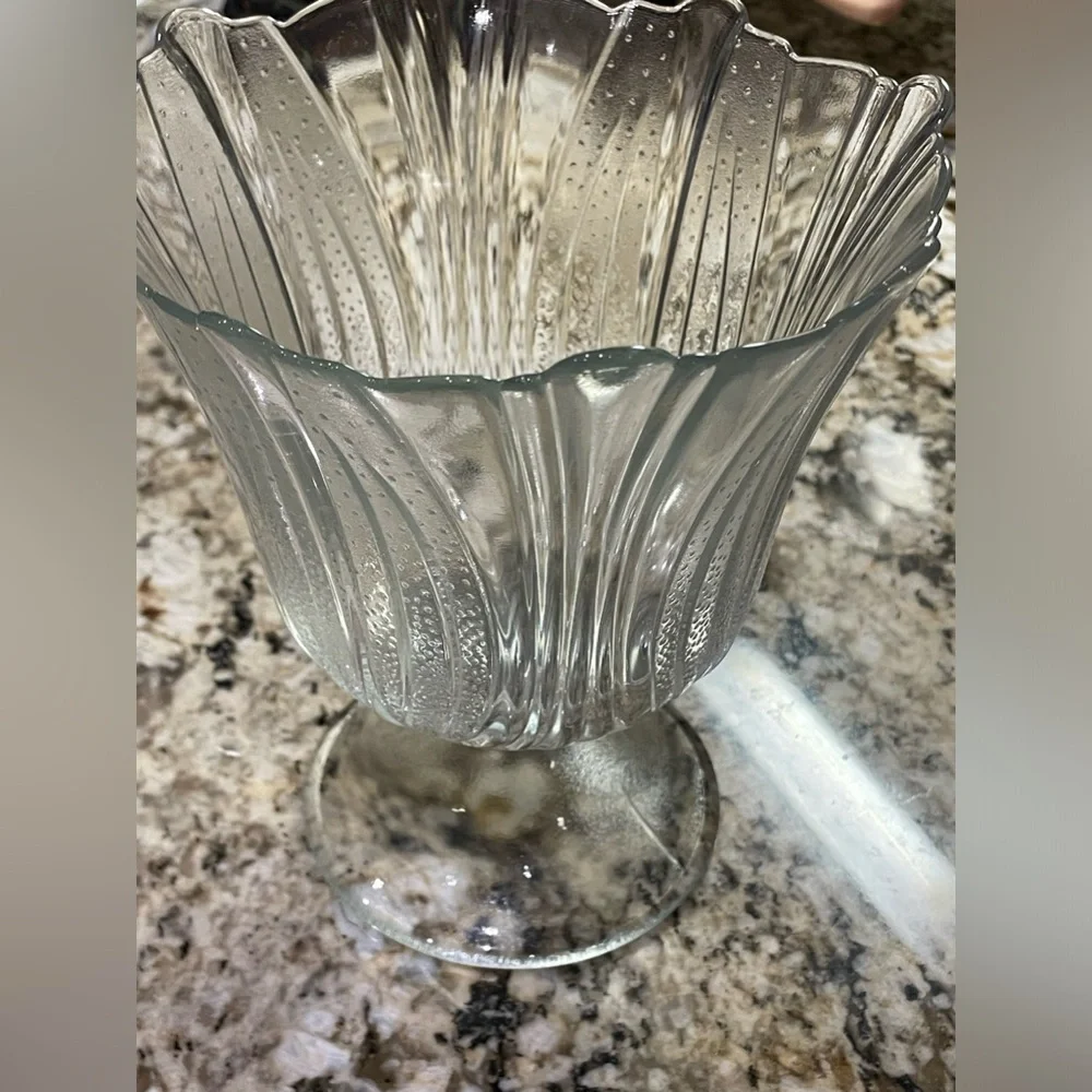 RARE FIND ~ VINTAGE 50’s Eduardian Footed Clear Glass Vase with tiny dotes.